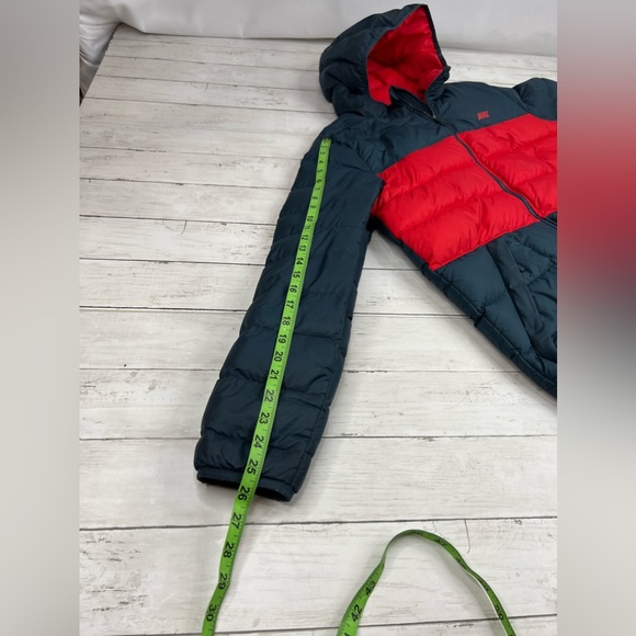 Nike down fill jacket- did not fit me when it arrive- still has tags on it - Picture 12 of 13